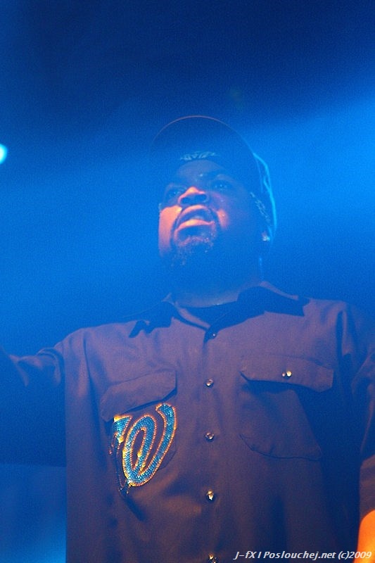 ice cube - 10.4.09